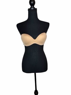 Le Mystere Strapless Nude Sean Bra - Seamless Support 32C